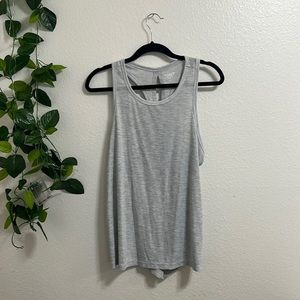 Old navy grey tie back workout tank — size M